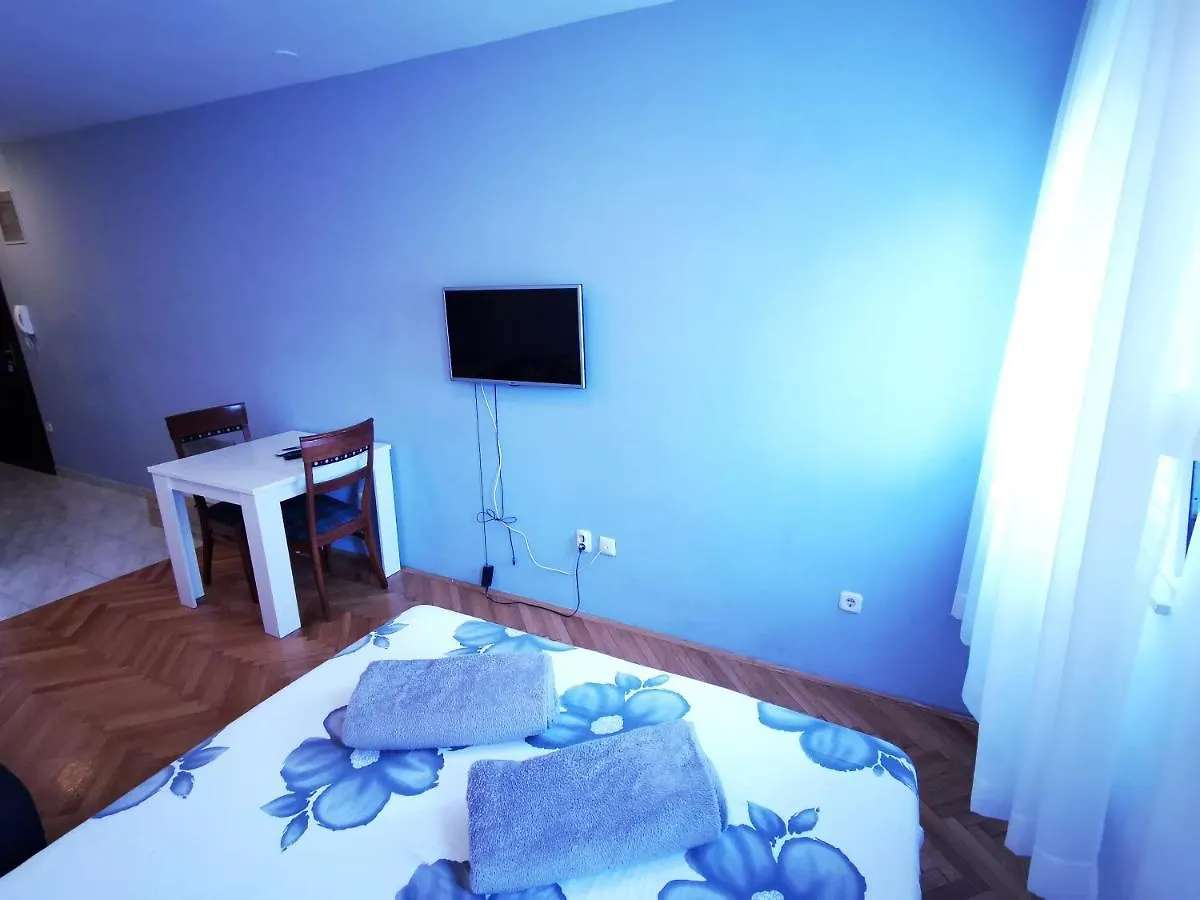 Studio Apartment Zen Split